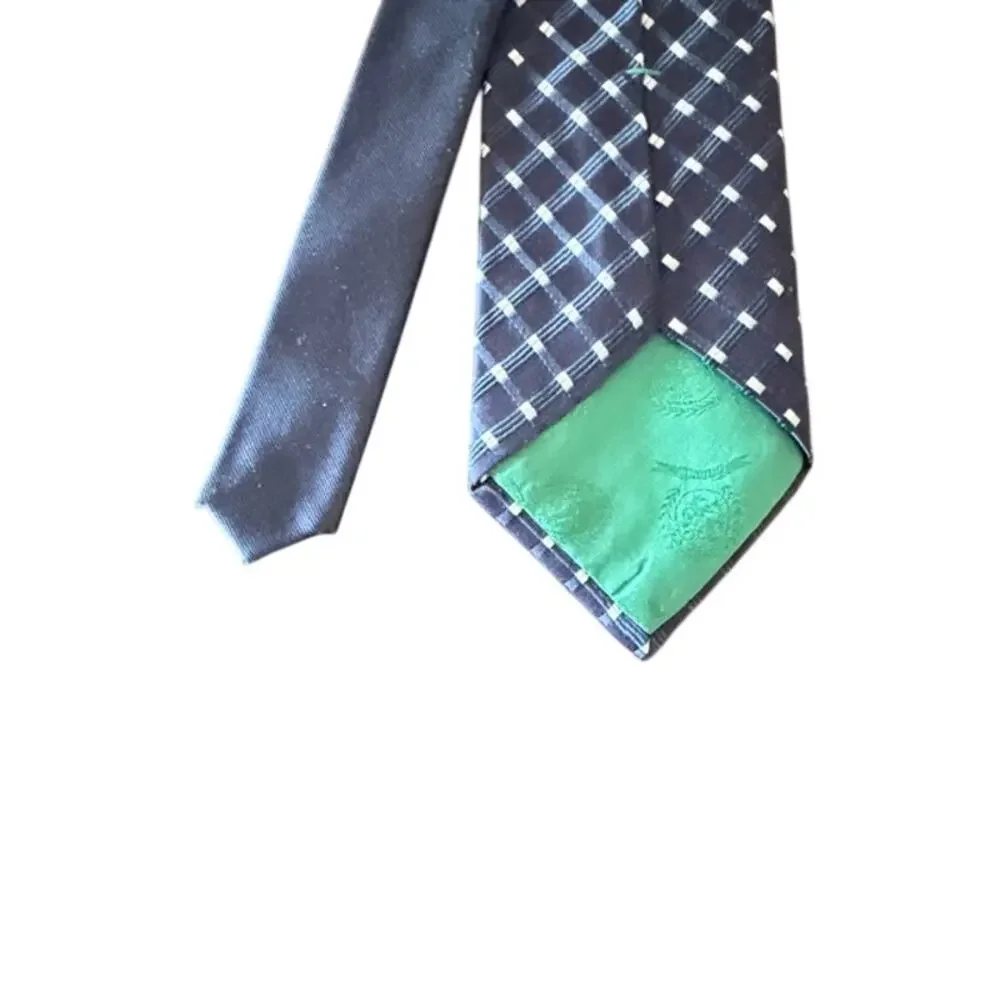 Tommy Hilfiger Silk Necktie Lot of 2 Red & Blue Patterned Ties - Picture 2 of 5